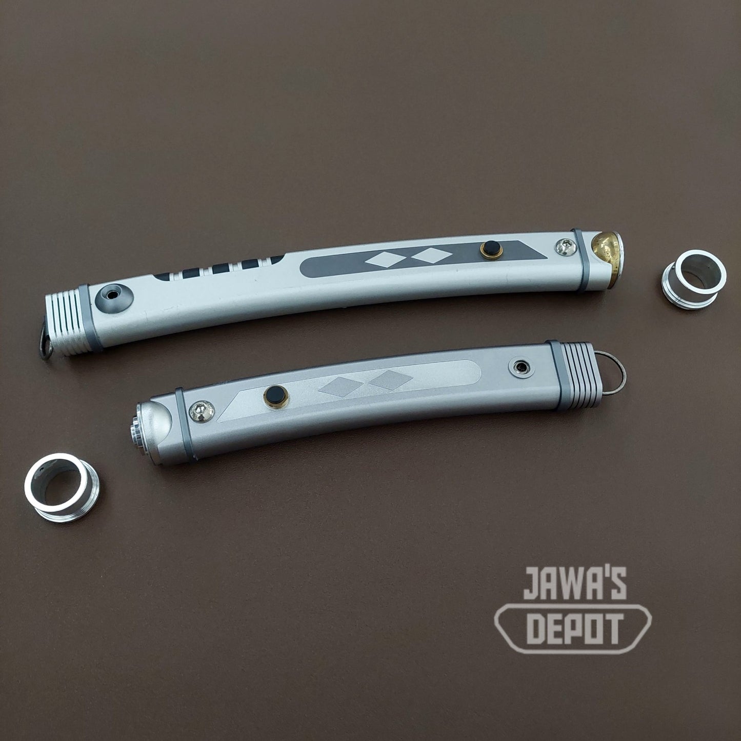 Thrawn Hunters Ahsoka with custom metal crystal chambers (KR Sabers)