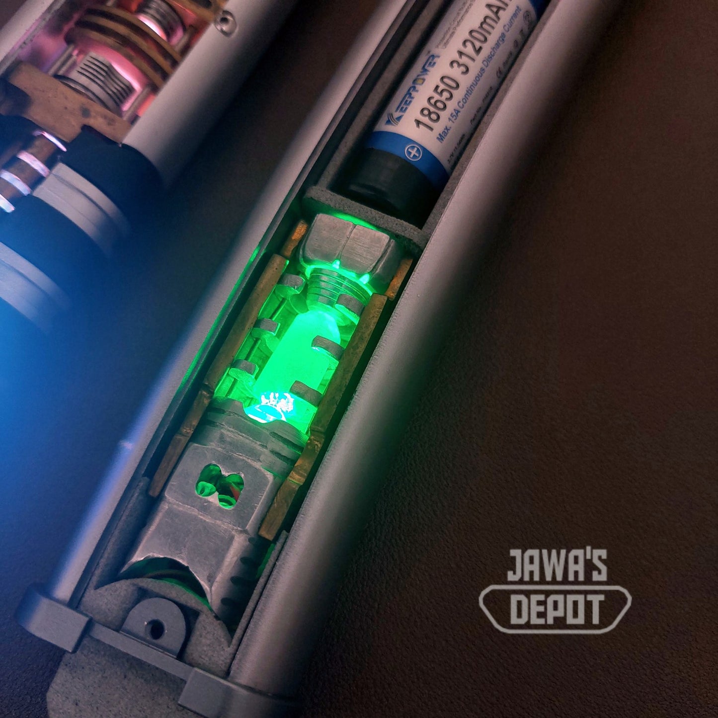 Thrawn Hunters Ahsoka with custom metal crystal chambers (KR Sabers)