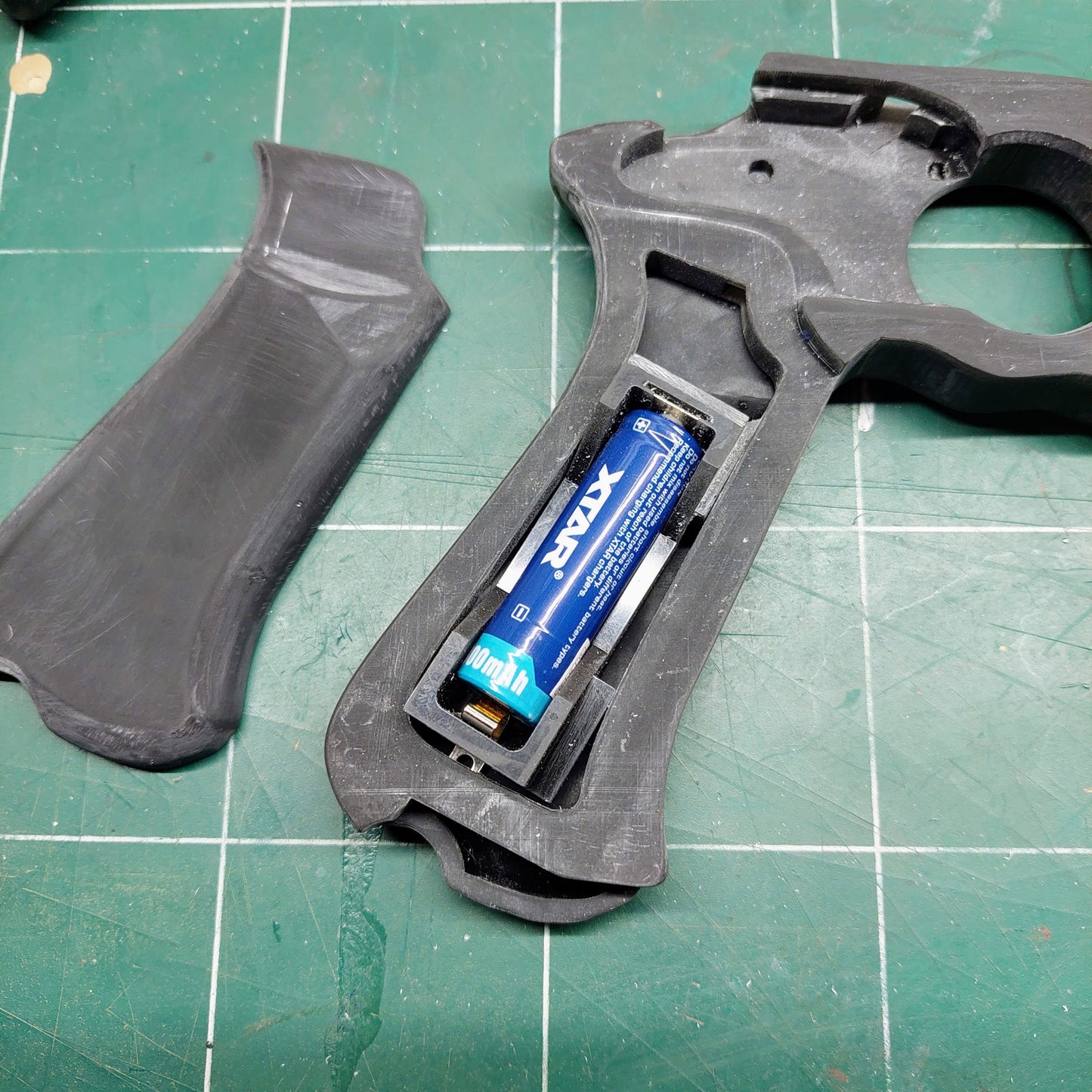 Battery Holder 14500 for BigFredCustoms' IB-94 Mandalorian Blaster